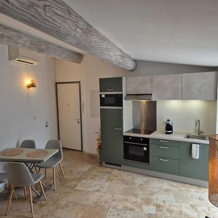 Nuit Etoilee Appartement LʼIsle-sur-la-Sorgue Buitenkant foto