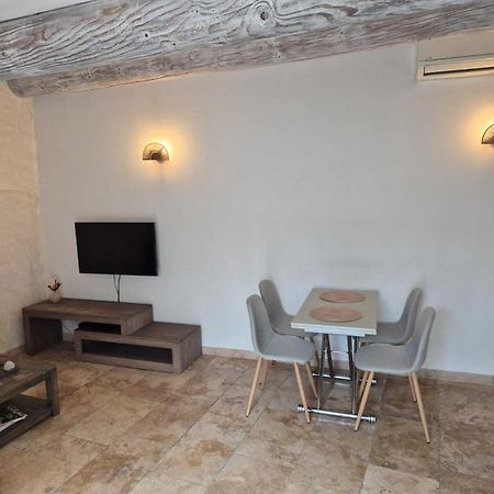 Nuit Etoilee Appartement LʼIsle-sur-la-Sorgue Buitenkant foto