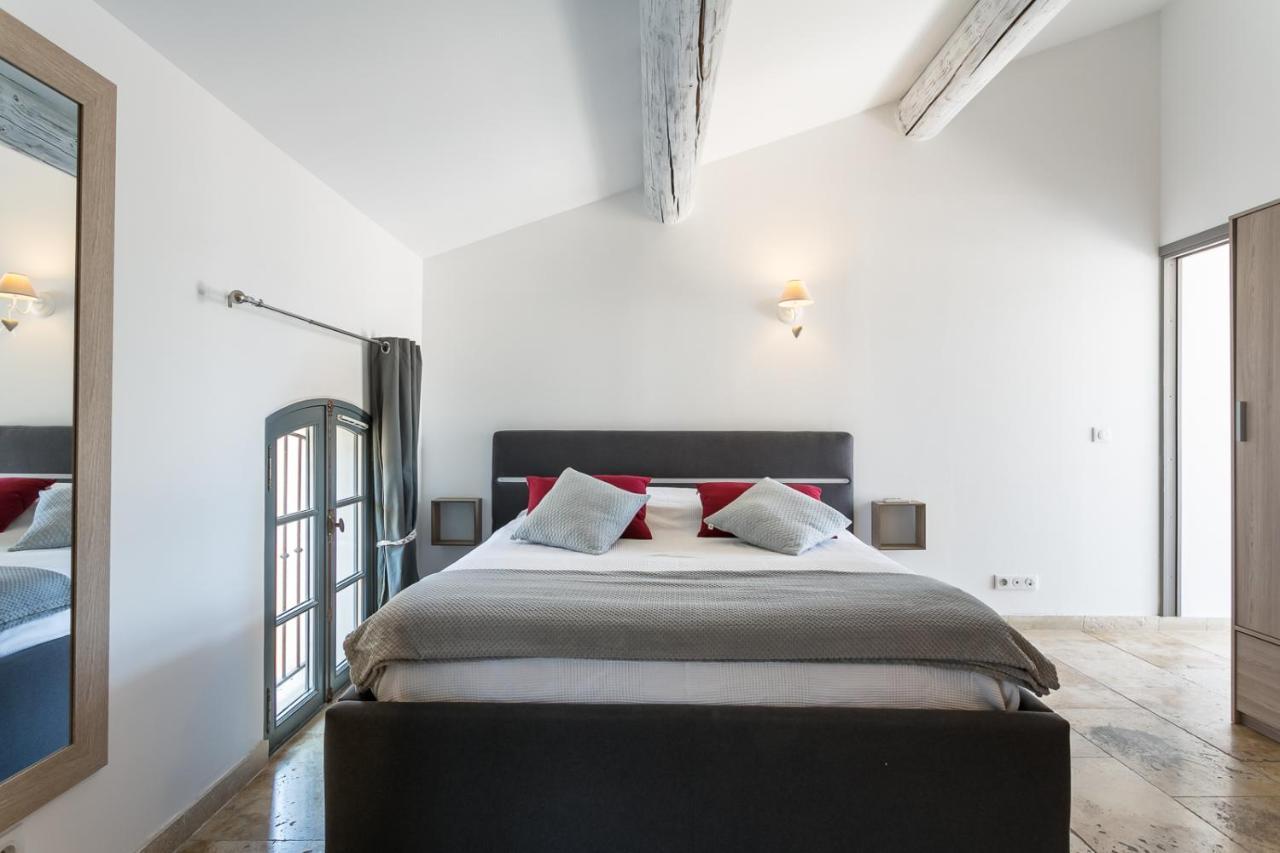 Nuit Etoilee Appartement LʼIsle-sur-la-Sorgue Buitenkant foto
