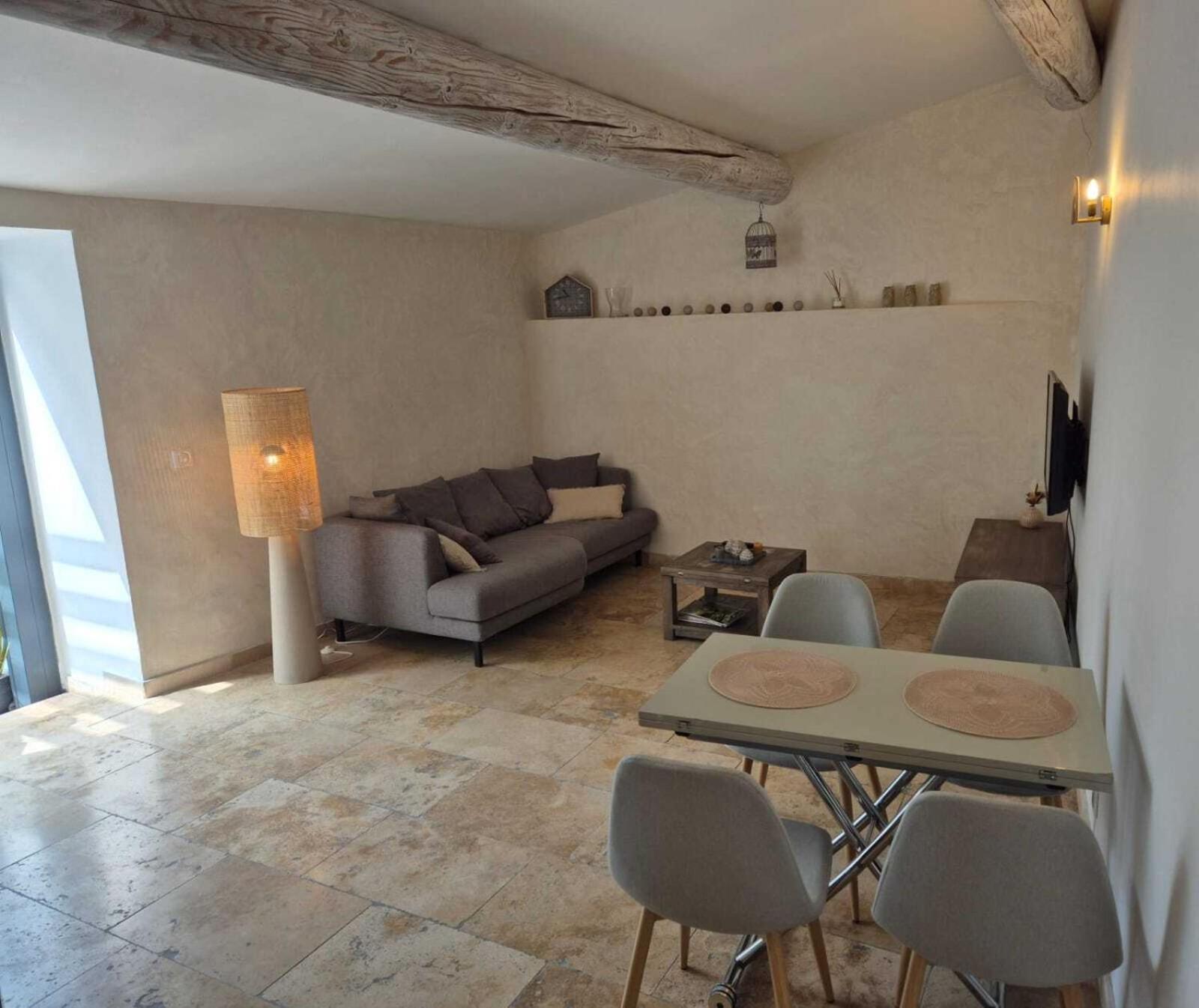 Nuit Etoilee Appartement LʼIsle-sur-la-Sorgue Buitenkant foto